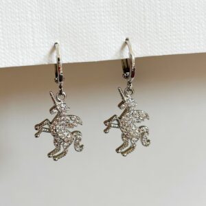 گوشواره ی اسب تک شاخ